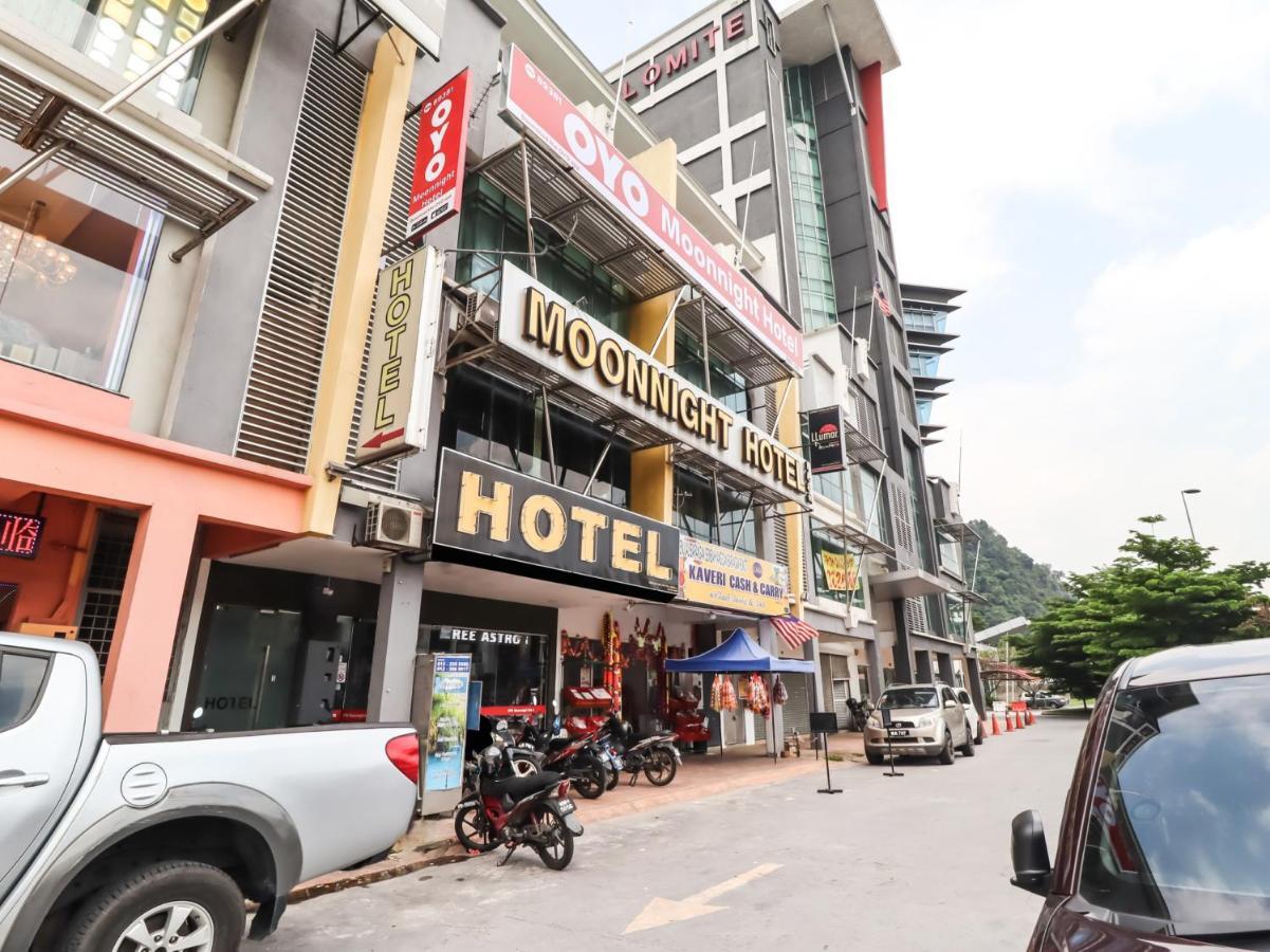 Oyo 89381 Moonnight Hotel Batu Caves Exterior photo